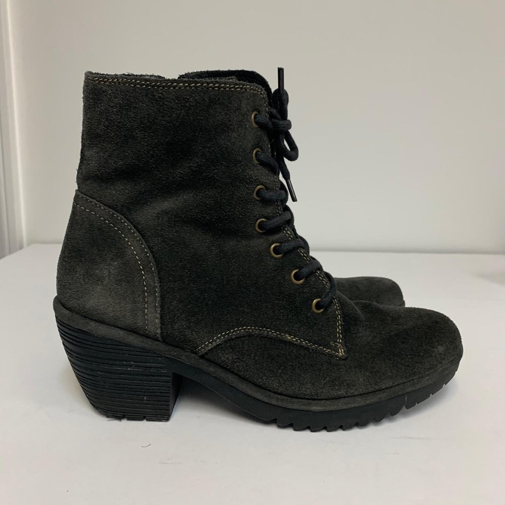 Fly London lace up grey suede boots sz 41 US Sz 10 - Picture 2 of 8